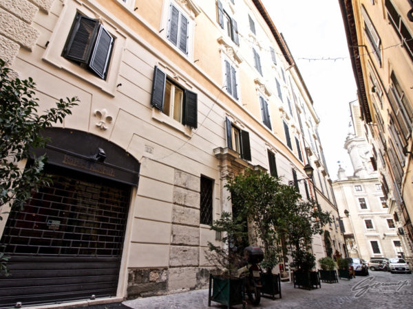 Palazzo - Via dei Banchi Nuovi